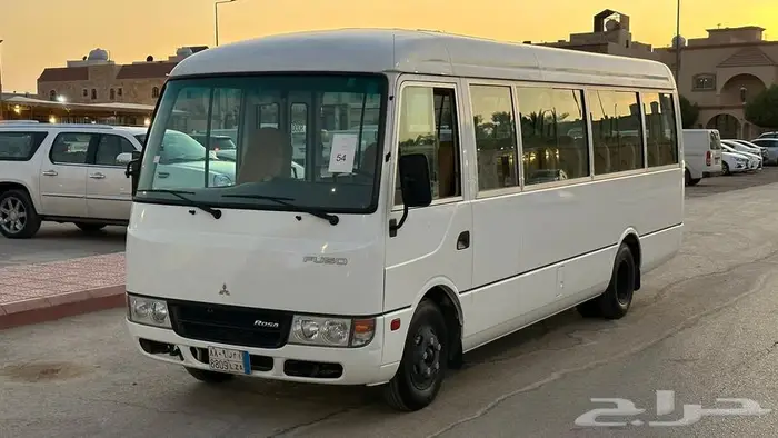 للبيع باص روزا 2013 ديزل مخزن 2