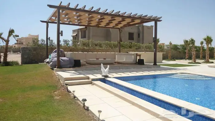 مظلات مسابح في الرياض تغطية مسابح سحب متحركة اوكهربائية 4