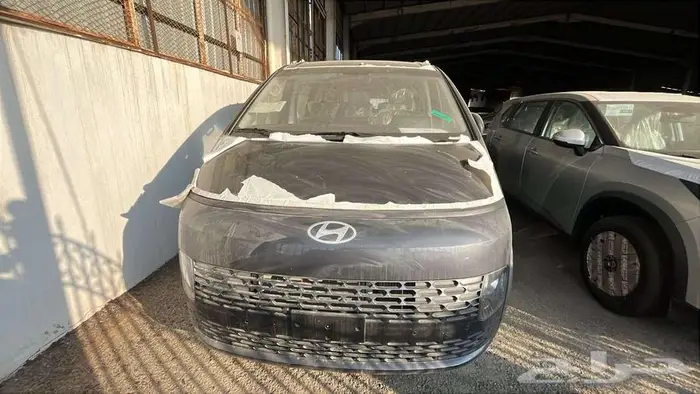 هيونداي ستاريا 2025 (ديزل -بنزين) 9 راكب بأقل سعر في المملكة 1