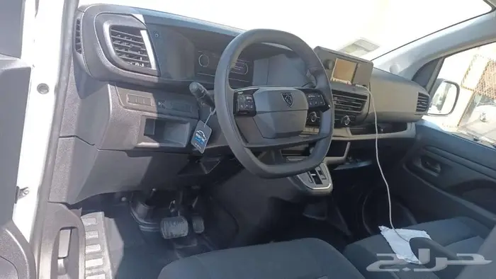 بيجو اكسبرت ديزل اتوماتيك 2025 للايجار 1