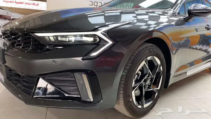 كيا K5 نص فل GLS 8