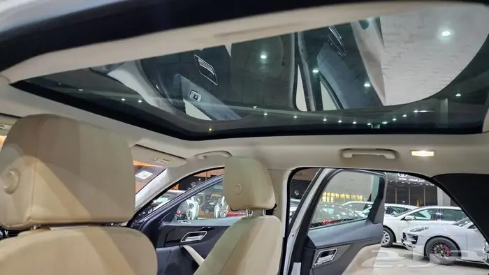 جاكور F Pace 2017 22