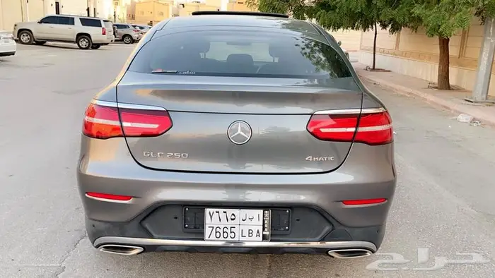 مرسيدس GLC250 AMG كوبيه نظيف جدا 7