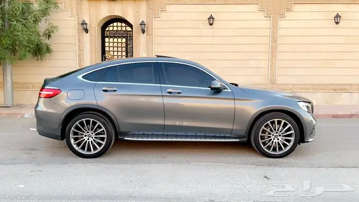 مرسيدس GLC250 AMG كوبيه نظيف جدا 8
