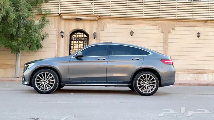 مرسيدس GLC250 AMG كوبيه نظيف جدا 9