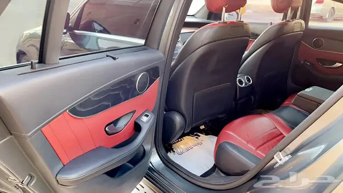 مرسيدس GLC250 AMG كوبيه نظيف جدا 16