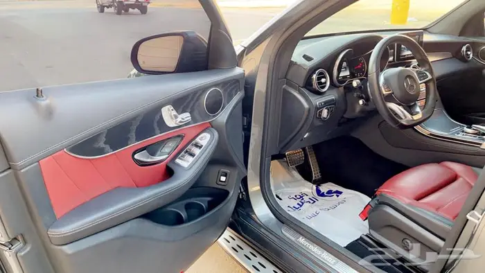 مرسيدس GLC250 AMG كوبيه نظيف جدا 14