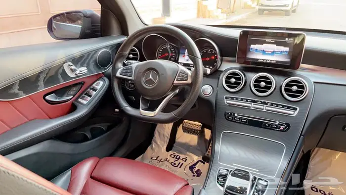 مرسيدس GLC250 AMG كوبيه نظيف جدا 25