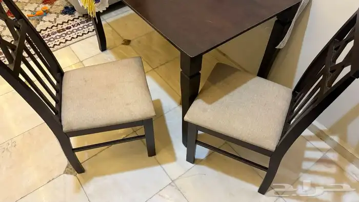 طاولة سفرة و2 كرسي 1