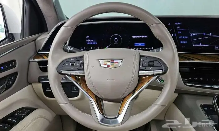 كاديلاك إسكاليد 2023 - وارد كوريا 8
