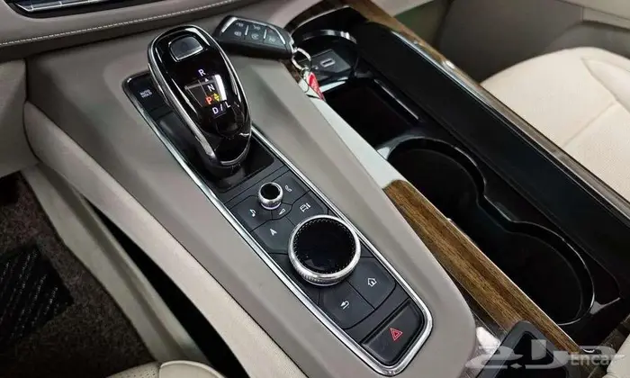 كاديلاك إسكاليد 2023 - وارد كوريا 9