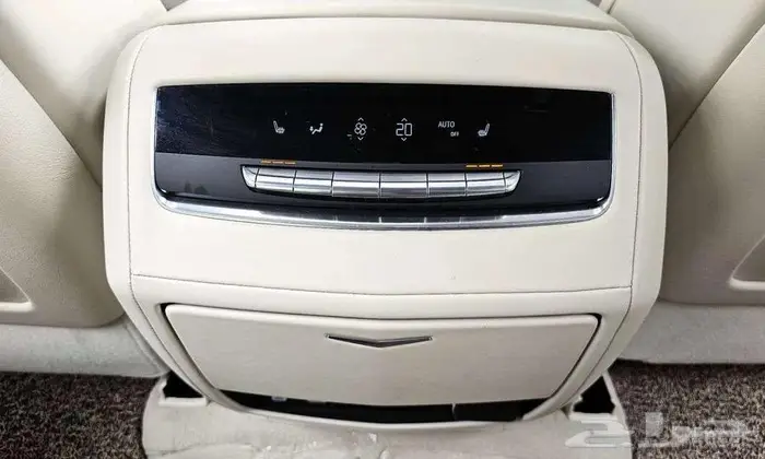 كاديلاك إسكاليد 2023 - وارد كوريا 14