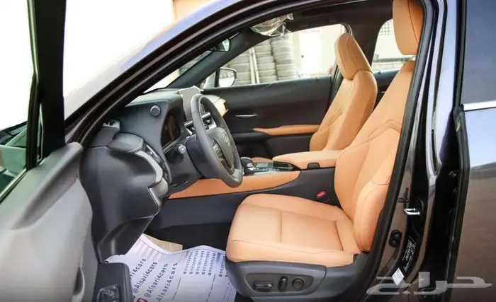 لكزس UX. 300.AHموديل 2024 12