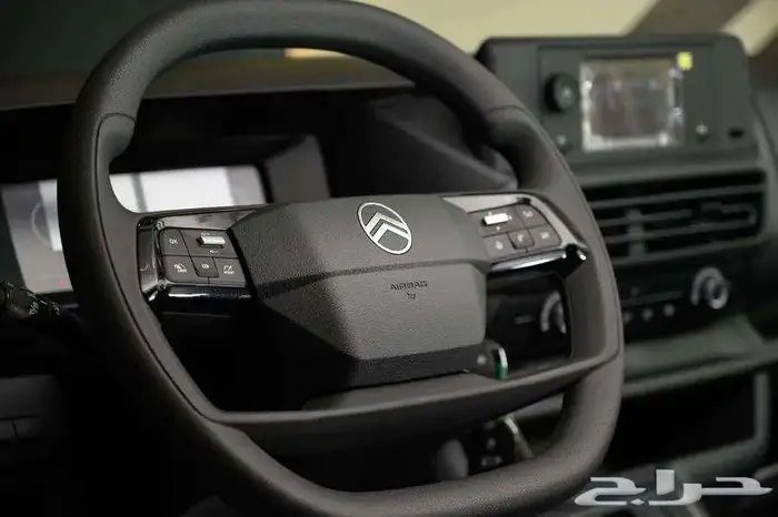 سيتروين جامبي فان بضاعة اتوماتيك ديزل موديل 2025 8