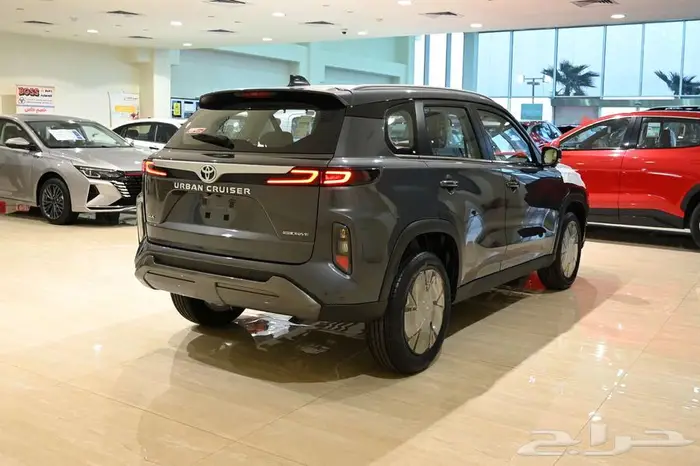 تويوتا اوربان كروزر فل كامل 2026 10