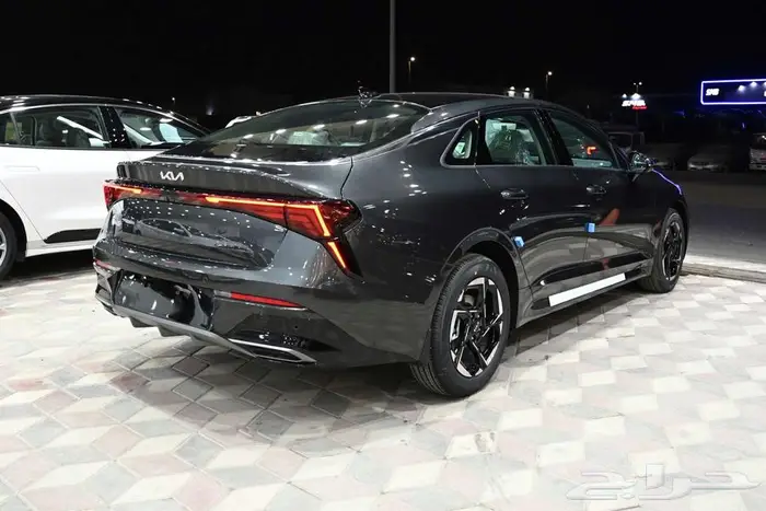 كيا K5 استاندر مطور بالنقد والتقسيط 4