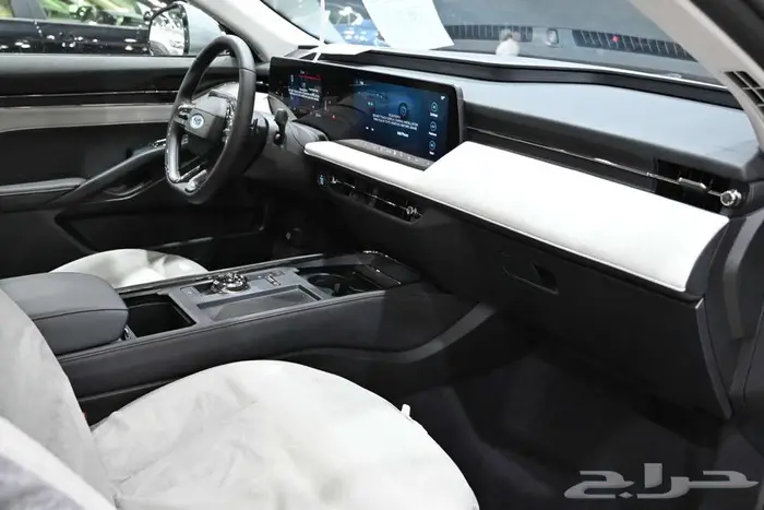 فورد تورس ترند وارد الجزيزة صيانة مجانية بالنقد والتقسيط 7