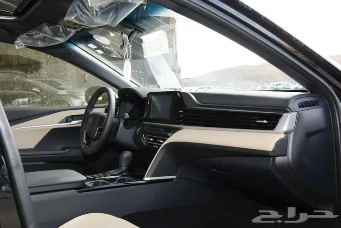 تويوتا كامرى 2025 E PLUS فتحة هايبرد بالنقد والتقسيط 5