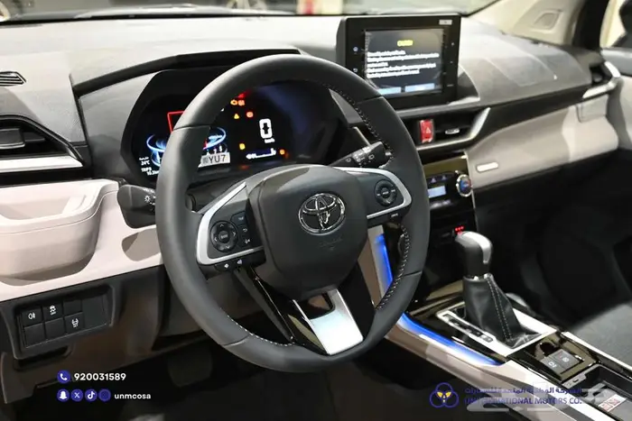 تويوتا فيلوز GLX بنزين 2025 3