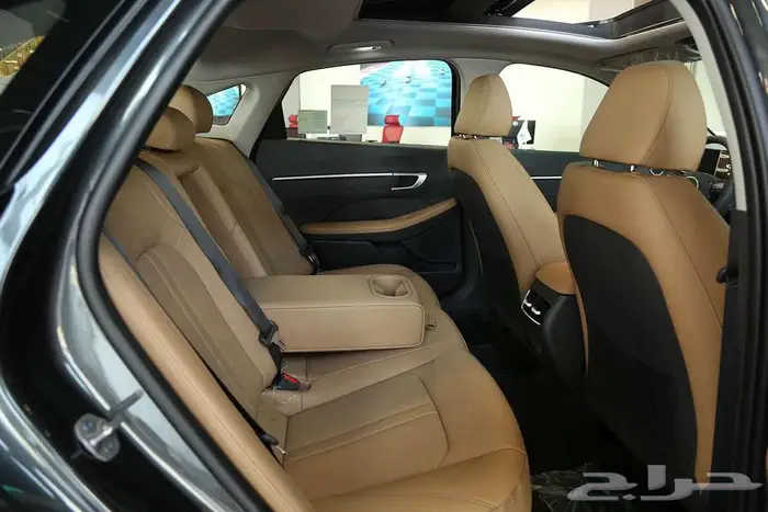 انطلق بأناقة مع سوناتا كمفورت 2026 من صالح للسيارات 16