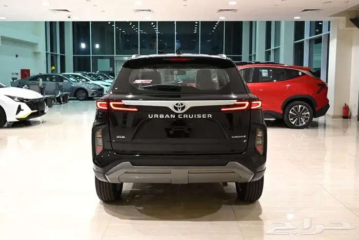 تويوتا اوربان كروزر فل كامل 2025 10