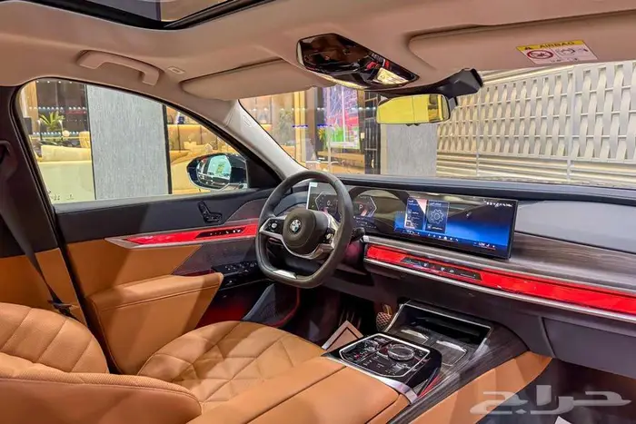 BMW 735i LAXURY 2026 اسود خليجي 7