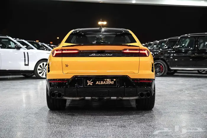 شركة البريمي لسيارات Lamborghini 11