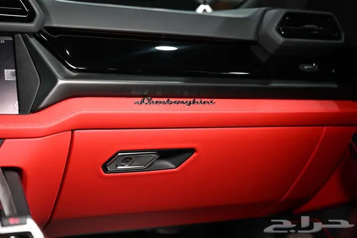 شركة البريمي لسيارات Lamborghini 9