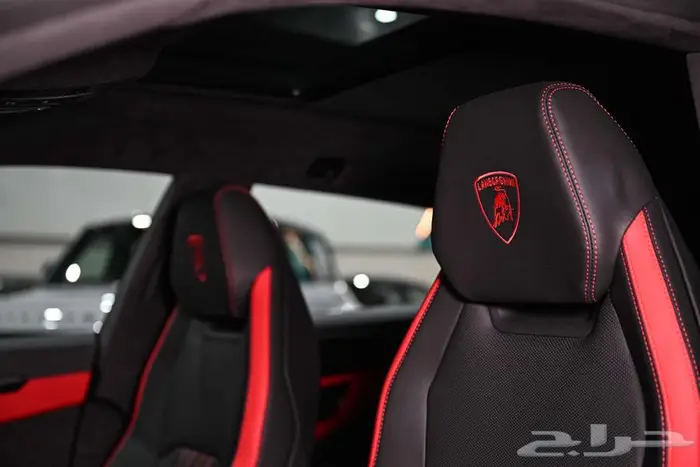 شركة البريمي لسيارات Lamborghini 5