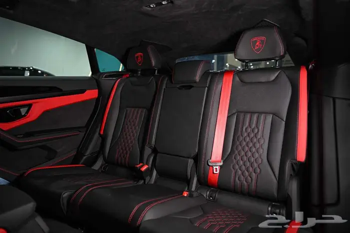 شركة البريمي لسيارات Lamborghini 11