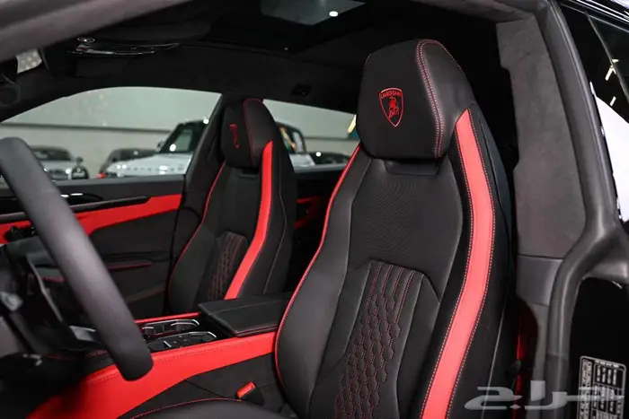 شركة البريمي لسيارات Lamborghini 4