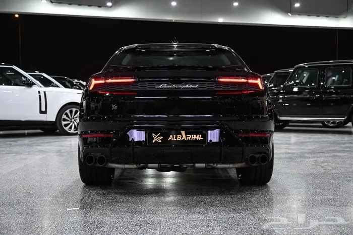 شركة البريمي لسيارات Lamborghini 12