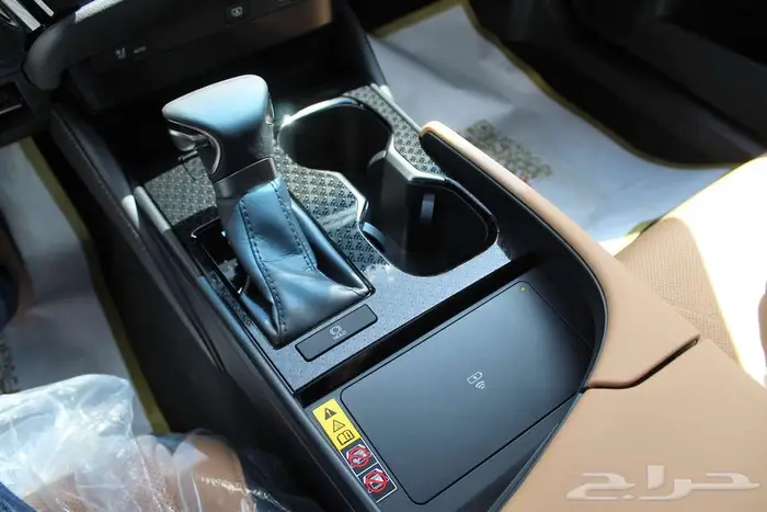 لكزس - ES350 CC - بريمي - 2025 7