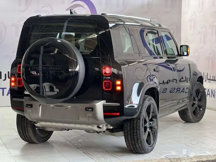 لاندروفر - ديفندر فل كامل خليجي موديل 2025 4