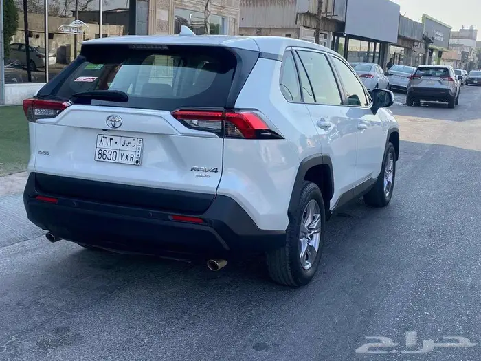تويوتا راف فور 2023 دفع رباعي سعودي استخدام شخصي للبيع 6