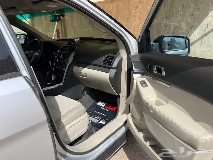 للبيع فورد اكسبلورر 2012 دبل بحالة ممتازة 10