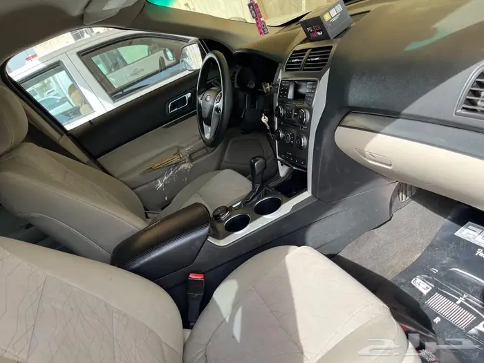 للبيع فورد اكسبلورر 2012 دبل بحالة ممتازة 9