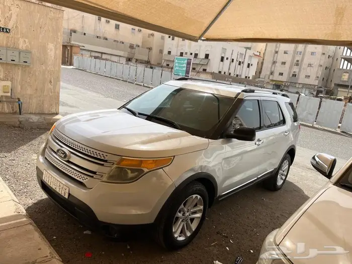 للبيع فورد اكسبلورر 2012 دبل بحالة ممتازة 5