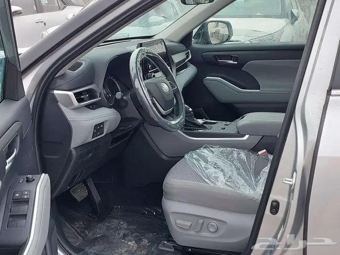 تويوتا هايلندر GLE موديل 2025 كاش واقساط 4