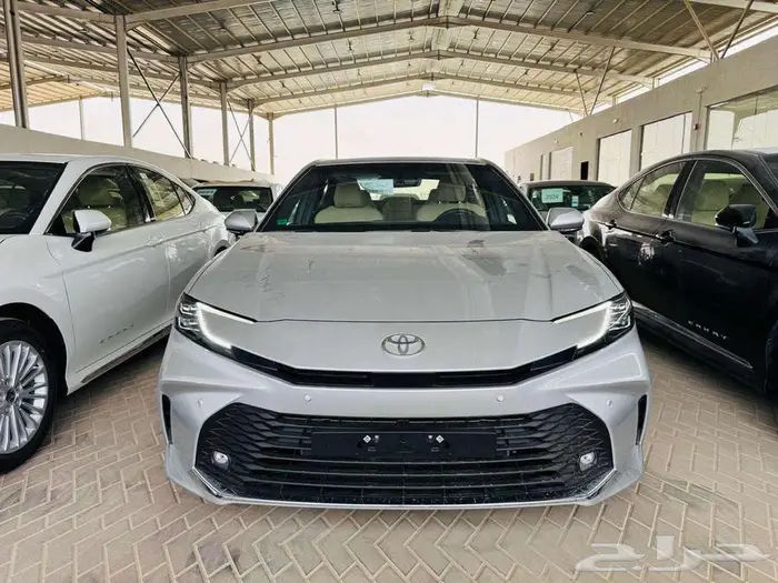 تويوتا كامرى LE موديل 2025 خليجى الساير بالنقد والتقسيط 9