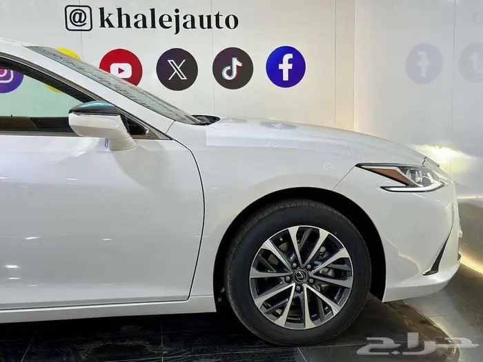 لكزس ES250 AA موديل 2025 كاش و أقساط 4