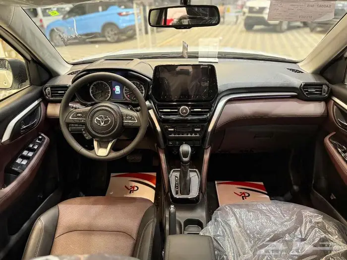 تويوتا أوربان كروزر GLX 2026 فل كامل امتلك سيارتك بقسط ميسر 8