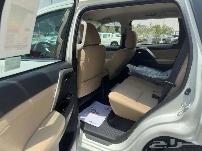 ميتسوبيشي مونتيرو ستاندر موديل 2025 بنزين 13