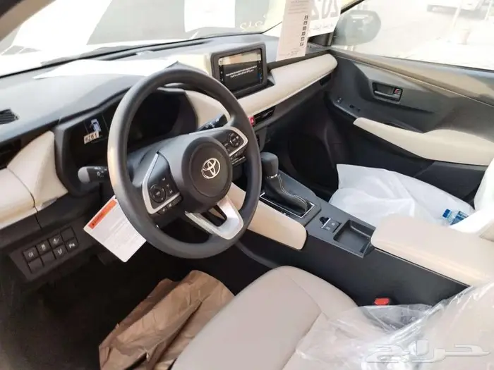 يارس Y PLUS واي بلس نص فل 2024 رمادي 4