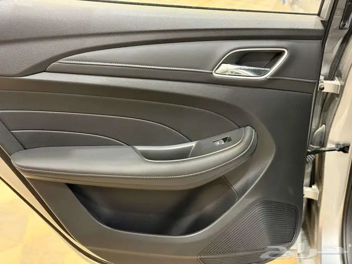 ام جي 5 استاندر 2025 امتلك سيارتك الاقتصادية بأقل قسط 12