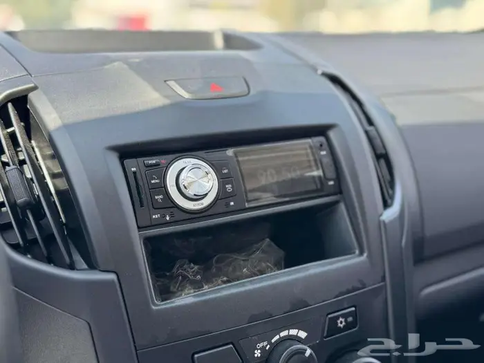 ايسوزو ديماكس غمارة 2026 بدون دبل زجاج (كهرب-عادي) 8