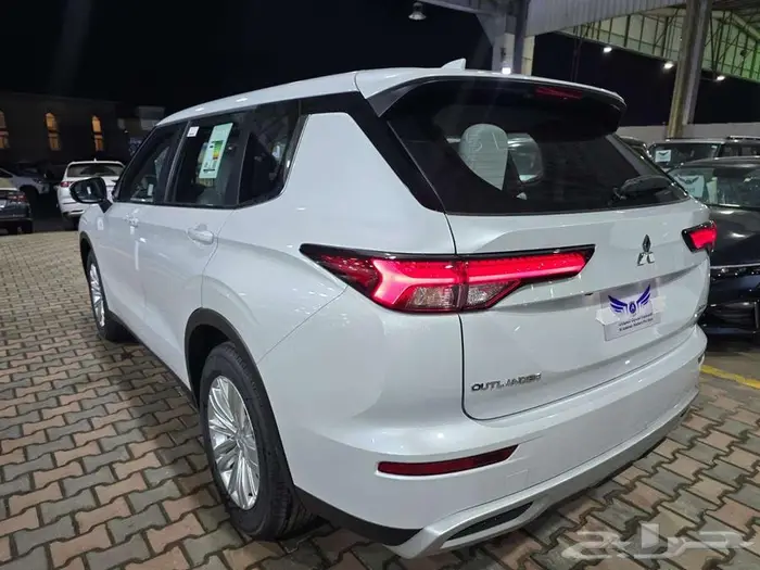 ميتسوبيشي أوتلاندر 5 راكب 2025 3