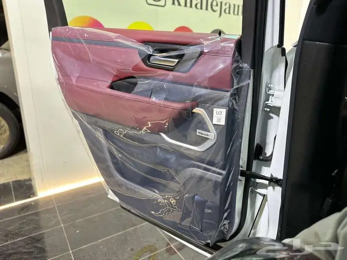 نيسان باترول بلاتينيوم 3.5 موديل 2026 توين تيربو سقف اسود 14