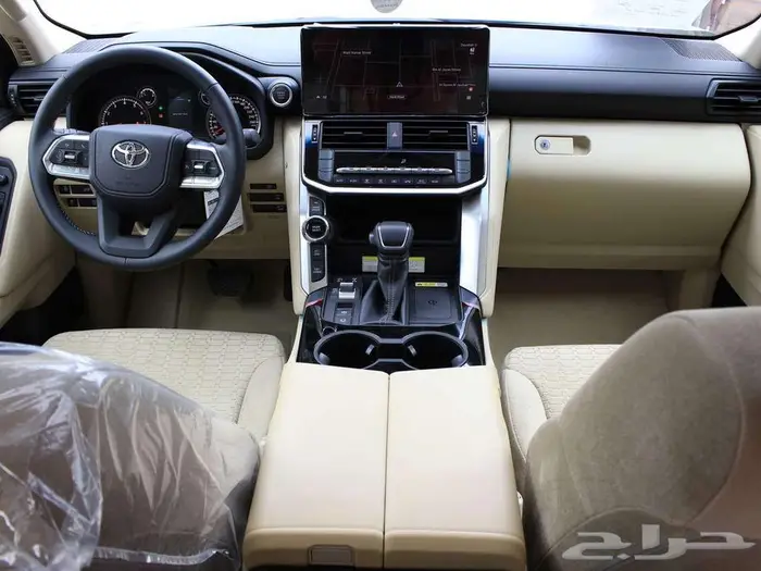 تويوتا لاندكروزر GXR3 2024 11