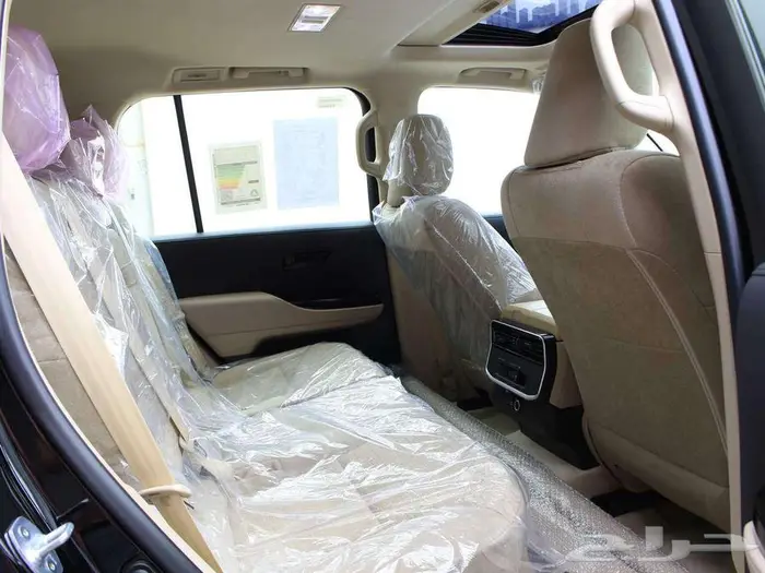 تويوتا لاندكروزر GXR3 2024 16